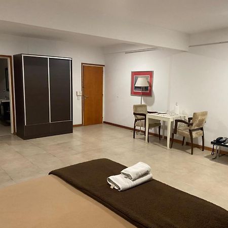 De Los Arroyos Apart Hotel San Nicolás de los Arroyos Exteriör bild