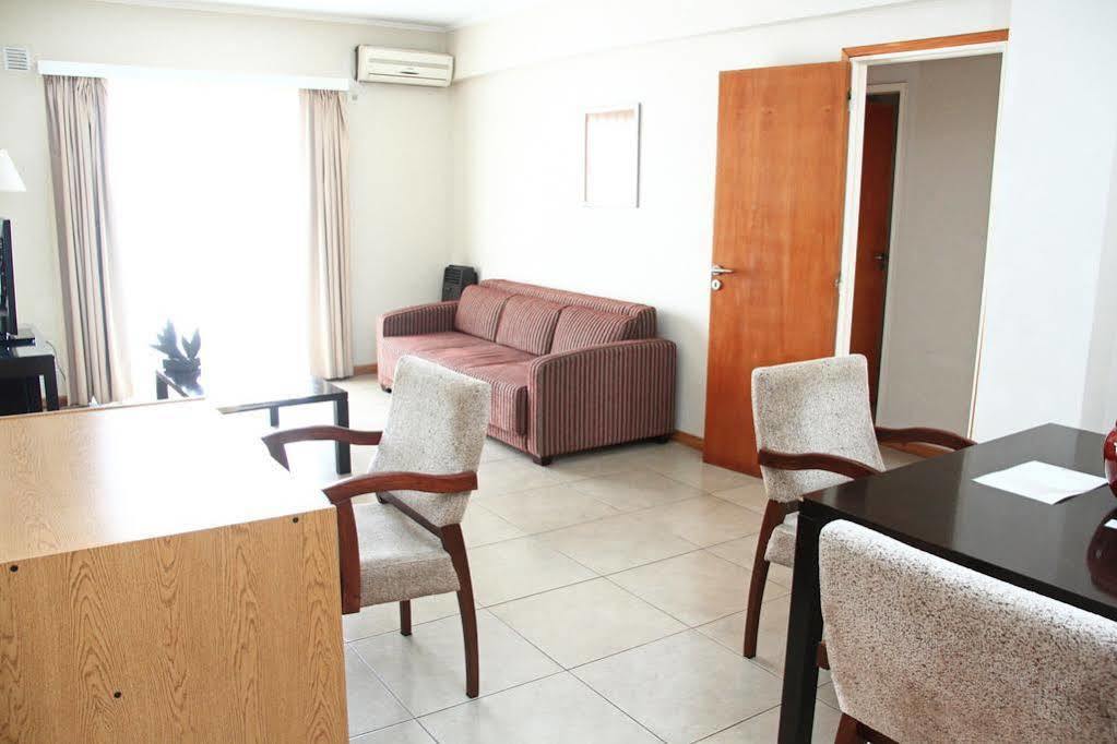 De Los Arroyos Apart Hotel San Nicolás de los Arroyos Exteriör bild